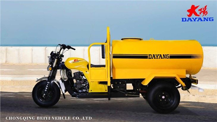 Gasoline Motor water tank Tricycle high quality